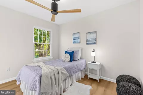 Bedroom - 1425 Grouse Ct, Frederick, MD 21703 photo 5 of 10