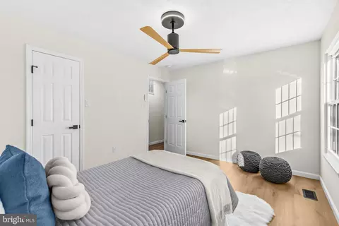 Bedroom - 1425 Grouse Ct, Frederick, MD 21703 photo 6 of 10