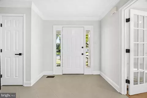 Entry Way - 1425 Grouse Ct, Frederick, MD 21703 photo 2 of 3