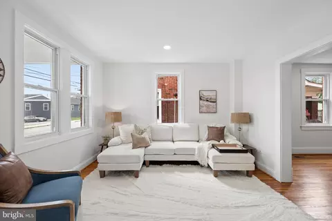 Living - 543 E Church St, Frederick, MD 21701 photo 4 of 4
