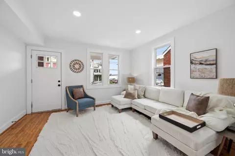 Living - 543 E Church St, Frederick, MD 21701 photo 2 of 4