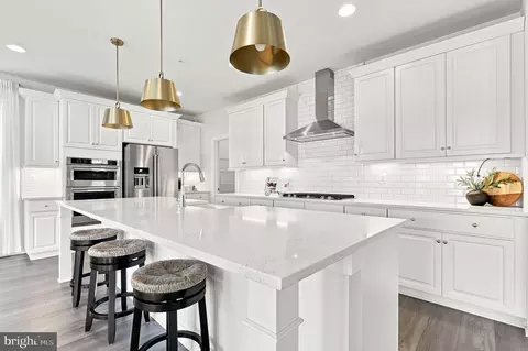 Kitchen - 8776 Walnut Bottom Ln, Frederick, MD 21701 photo 2 of 5