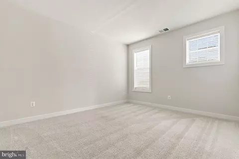 Bedroom - 8776 Walnut Bottom Ln, Frederick, MD 21701 photo 2 of 10