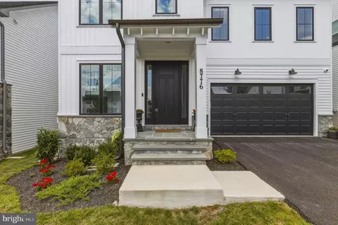 Exterior - 8776 Walnut Bottom Ln, Frederick, MD 21701 photo 2 of 7