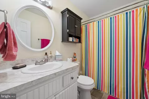 Bath - 903 E C St E, Brunswick, MD 21716 photo 2 of 4