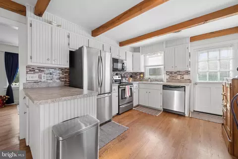 Kitchen - 903 E C St E, Brunswick, MD 21716 photo 3 of 7
