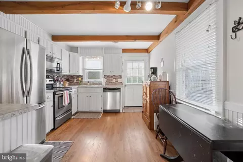 Kitchen - 903 E C St E, Brunswick, MD 21716 photo 4 of 7