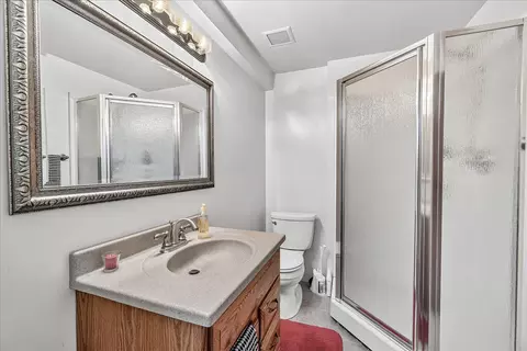 Bath - 101 Crosstimber Way, Frederick, MD 21702 photo 4 of 4