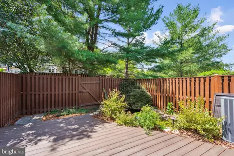 Exterior - 9205 Ridgefield Cir, Frederick, MD 21701 photo 3 of 4