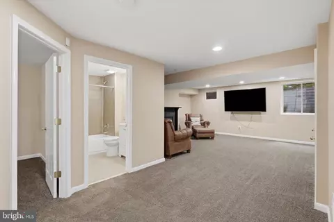 Entry Way - 2089 Buell Dr, Frederick, MD 21702 photo 3 of 4