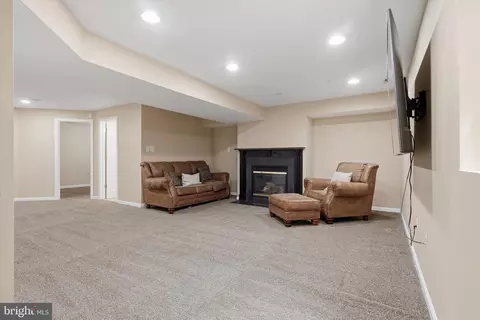 Living - 2089 Buell Dr, Frederick, MD 21702 photo 4 of 5