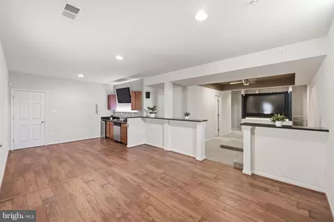 Living - 5633 Bartonsville Rd, Frederick, MD 21704 photo 3 of 3
