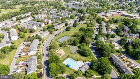 View/Area - 2402 Shaker Ln, Frederick, MD 21702 photo 6 of 12
