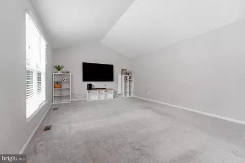 Living - 2402 Shaker Ln, Frederick, MD 21702 photo 7 of 8
