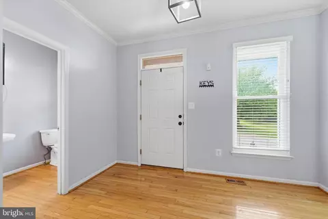 Entry Way - 2402 Shaker Ln, Frederick, MD 21702 photo 2 of 5
