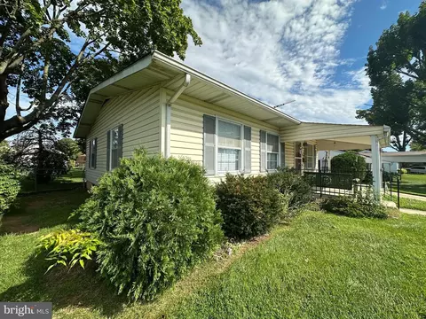 Exterior - 469 Carrollton Dr, Frederick, MD 21701 photo 5 of 14