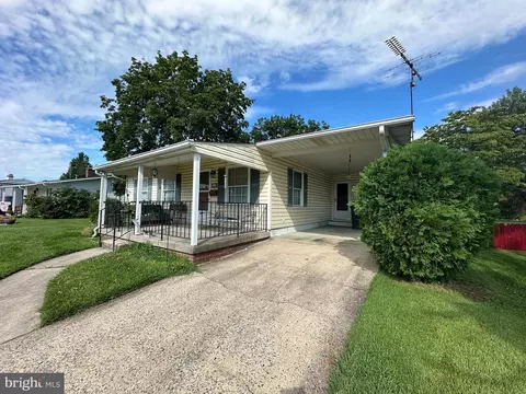 Exterior - 469 Carrollton Dr, Frederick, MD 21701 photo 2 of 14