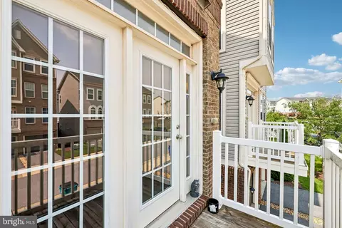 Exterior - 6185 Murray Ter, Frederick, MD 21703 photo 4 of 4