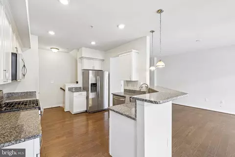 Kitchen - 6185 Murray Ter, Frederick, MD 21703 photo 4 of 6