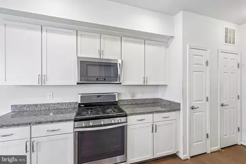 Kitchen - 6185 Murray Ter, Frederick, MD 21703 photo 5 of 6