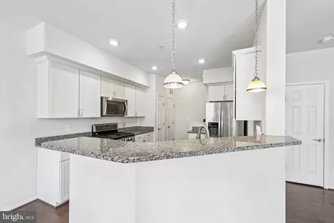 Kitchen - 6185 Murray Ter, Frederick, MD 21703 photo 6 of 6