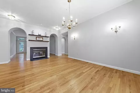 Living - 2425 Bear Den Rd, Frederick, MD 21701 photo 6 of 10