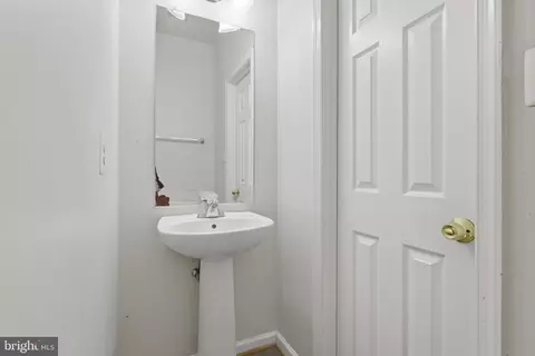 Entry Way - 6103 Pine Crest Ln, Frederick, MD 21701 photo 2 of 2