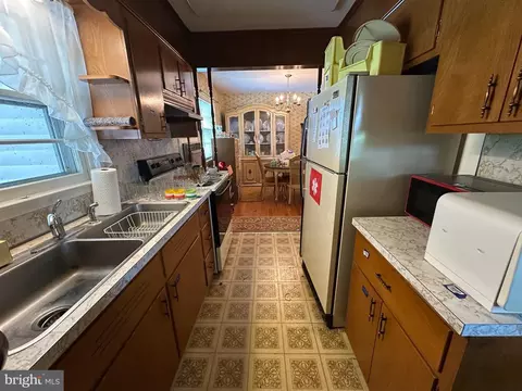 Kitchen - 405 Delaware Rd, Frederick, MD 21701 photo 2 of 3