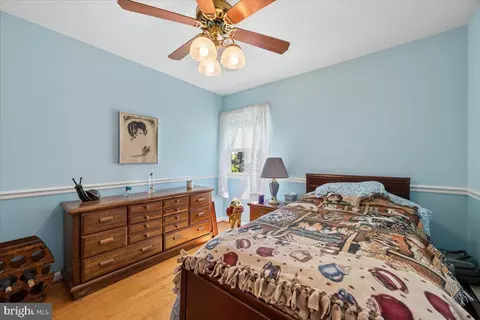 Bedroom - 5601 Calvert Dr, Frederick, MD 21703 photo 6 of 7