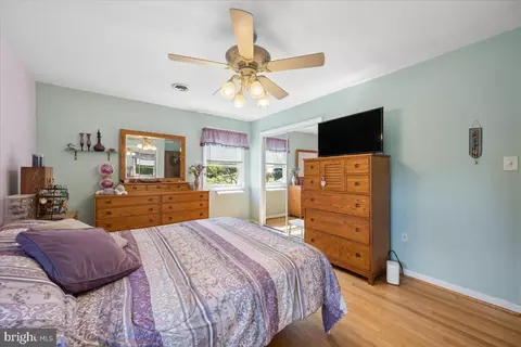 Bedroom - 5601 Calvert Dr, Frederick, MD 21703 photo 3 of 7