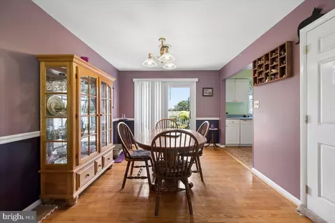 Dining - 5601 Calvert Dr, Frederick, MD 21703 photo 2 of 4