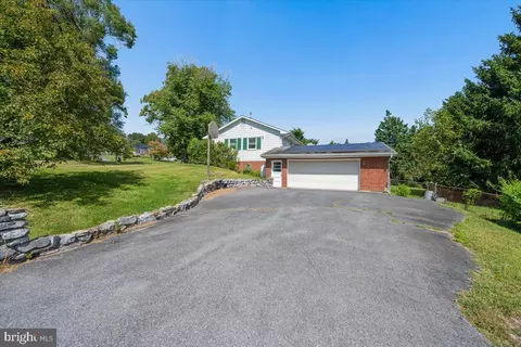 Exterior - 5601 Calvert Dr, Frederick, MD 21703 photo 16 of 21