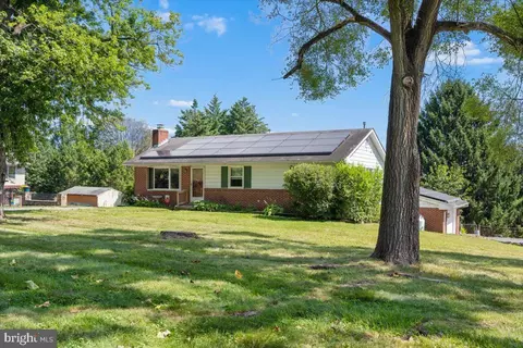 Exterior - 5601 Calvert Dr, Frederick, MD 21703 photo 21 of 21