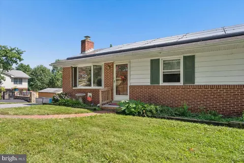 Exterior - 5601 Calvert Dr, Frederick, MD 21703 photo 17 of 21