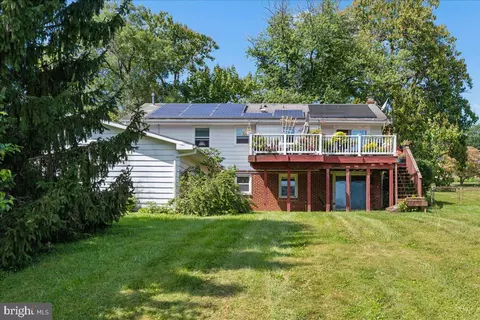 Exterior - 5601 Calvert Dr, Frederick, MD 21703 photo 4 of 21