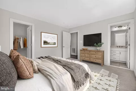 Bedroom - 6805 Hawes Ct, Frederick, MD 21702 photo 5 of 5