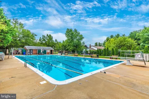 Exterior - 6805 Hawes Ct, Frederick, MD 21702 photo 5 of 6