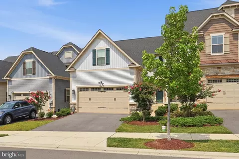 Exterior - 6134 Dock St, Frederick, MD 21703 photo 3 of 10