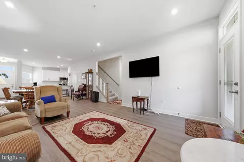 Entry Way - 6134 Dock St, Frederick, MD 21703 photo 14 of 20