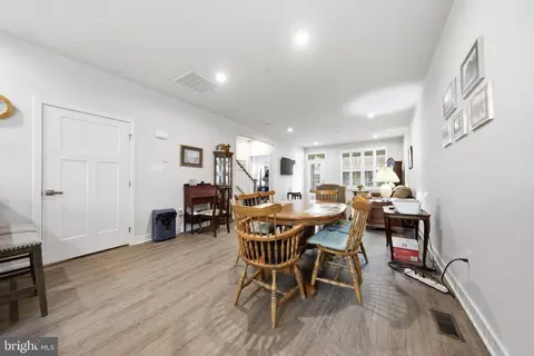 Entry Way - 6134 Dock St, Frederick, MD 21703 photo 10 of 20