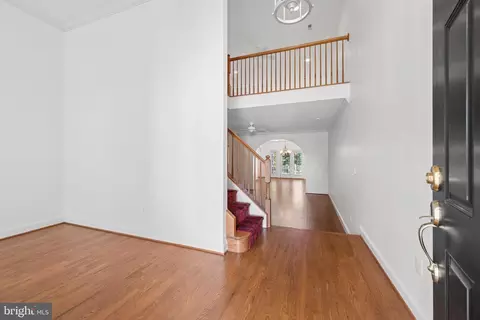 Entry Way - 2605 Mill Race Rd, Frederick, MD 21701 photo 2 of 20