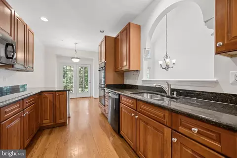 Kitchen - 2605 Mill Race Rd, Frederick, MD 21701 photo 4 of 5