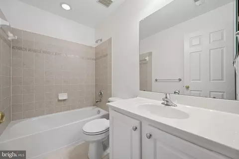 Bath - 2605 Mill Race Rd, Frederick, MD 21701 photo 5 of 6
