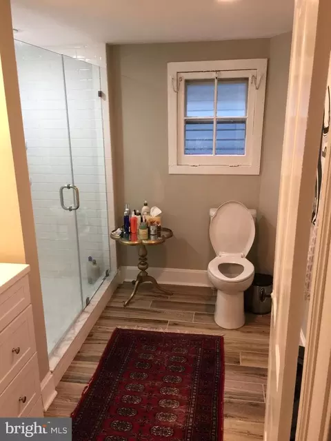 Bath - 218 E 6th St E, Frederick, MD 21701 photo 3 of 3