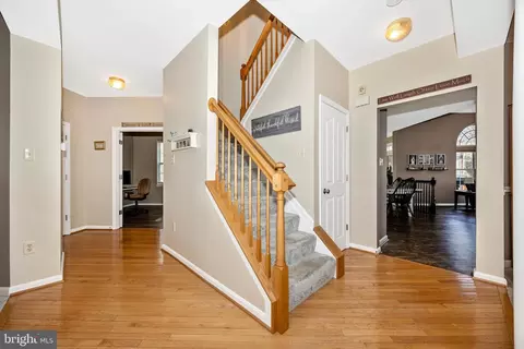 Entry Way - 1723 Wheyfield Dr, Frederick, MD 21701 photo 2 of 4
