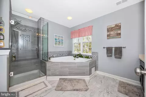 Bath - 1723 Wheyfield Dr, Frederick, MD 21701 photo 1 of 5