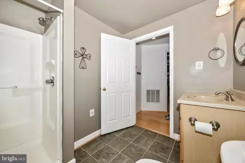 Bath - 1723 Wheyfield Dr, Frederick, MD 21701 photo 5 of 5
