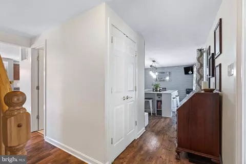 Entry Way - 4209 Garnet Dr, Middletown, MD 21769 photo 2 of 7
