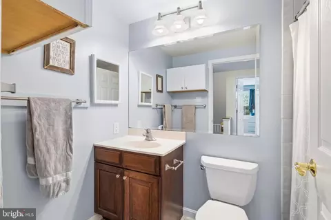 Bath - 4209 Garnet Dr, Middletown, MD 21769 photo 3 of 3