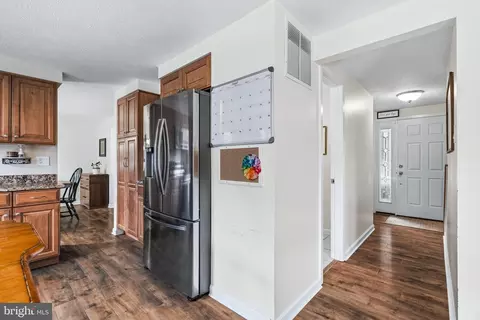 Entry Way - 4209 Garnet Dr, Middletown, MD 21769 photo 4 of 7